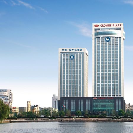 马鞍山海外海皇冠大酒店 外观 照片